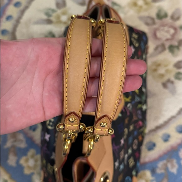 Louis Vuitton Monogram Ursula - Picture 8 of 11